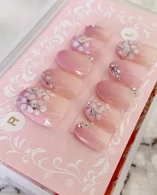 ネイル 前田 りかのネイルデザイン