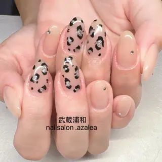 ネイル R inのネイルデザイン