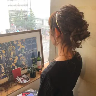 セミロング カラー ヘアアレンジ 川上 智汐のヘアスタイル