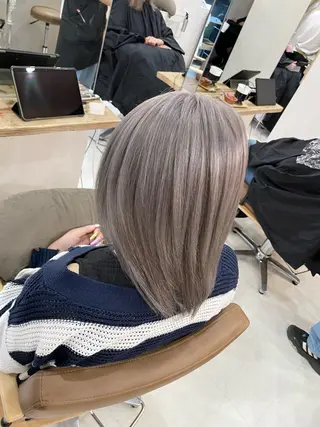 ミディアム 鈴木 妃帆未のヘアスタイル
