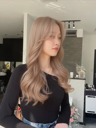 ロング 🖤JIN🖤久留米 ハイトーン 髪質改善のヘアスタイル
