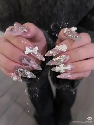 ネイル Blingg NailStudioのネイルデザイン