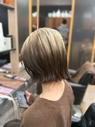 ショート RIEブリーチ& エクステ特化型のヘアスタイル