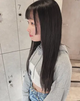 ミディアム たかはし まいのヘアスタイル