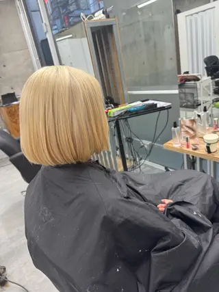 ショート カラー 艶髪✨ブリーチ職人 yasuのヘアスタイル