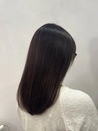 セミロング 吉田 詩穂のヘアスタイル