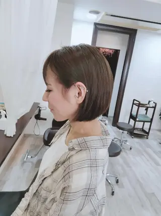 ショート ツヤ髪ケアカラー✨ 中谷良成のヘアスタイル
