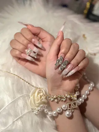 ロング ALLURE 【HANA】のネイルデザイン