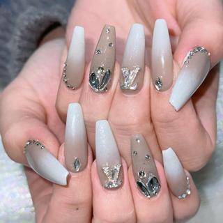 ネイル Queens テイのネイルデザイン
