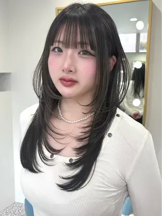 ロング 透明感カラー Nau🎀のヘアスタイル