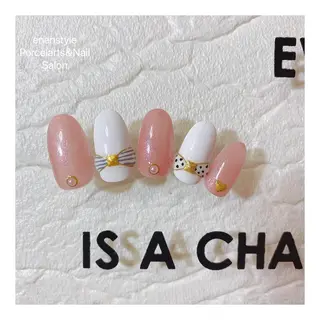 ミディアム ネイル 🐾enen style 🐾のネイルデザイン