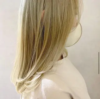 セミロング パーマ ヘアアレンジ キッズ ネイル マツエク・マツパ まろやかベージュ/ JOのヘアスタイル