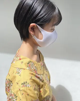 ショート tonari 梅田、中崎町のヘアスタイル