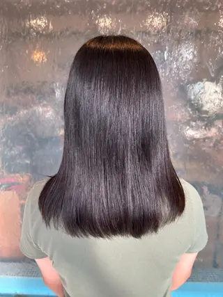 セミロング 辻 友里香のヘアスタイル