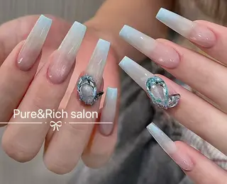 ネイル Pure&Rich Nailのネイルデザイン