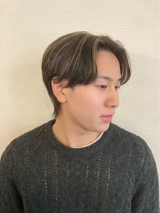 ショート カラー メンズ 齋藤 優太朗のヘアスタイル
