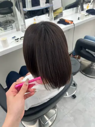 ショート Natsumi / 透明感艶カラーのヘアスタイル