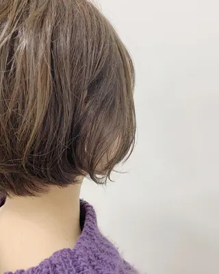 ショート 石井 静のヘアスタイル