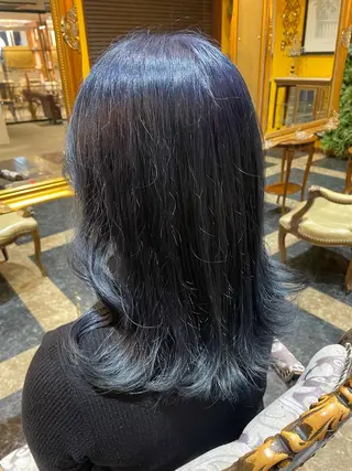 ミディアム カラー 田中 沙織のヘアスタイル