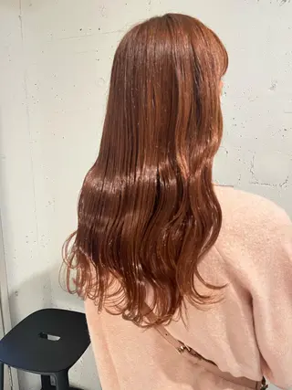 ロング カラー カジュアルを女っぽく 𝗮𝘆𝗮𝗰𝗼のヘアスタイル