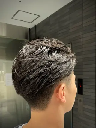 ショート メンズ 【24時まで営業✨】 吉本　成樹のヘアスタイル