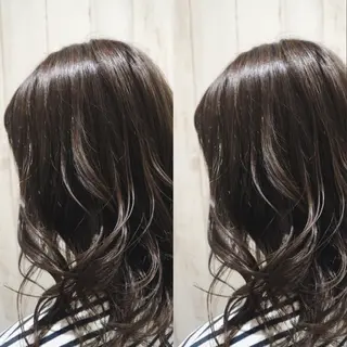 ロング カラー 土屋 ゆうこのヘアスタイル