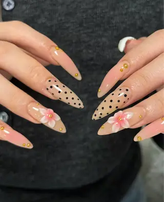 ネイル NiJi Nailsのネイルデザイン