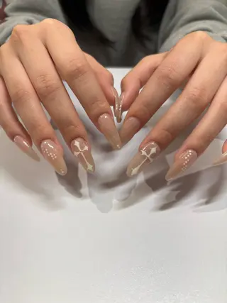 ネイル 吉川明花 【パラジェル認定店】のネイルデザイン