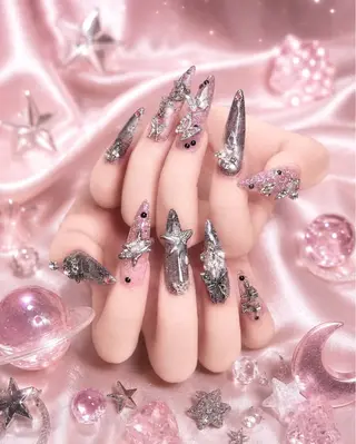 ネイル LEELA NAIL STUDIOのネイルデザイン