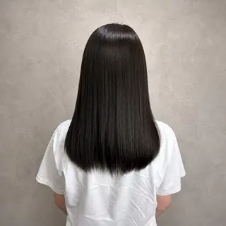 セミロング カラー 🪽透明感🪽ブ リーチ特化✨Ainaのヘアスタイル