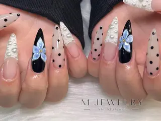 ネイル M.JEWELRY REMI🎀五反野店のネイルデザイン