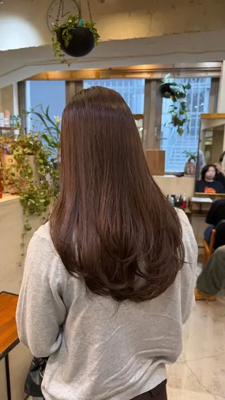 ロング カラー momoka Jr.stylistのヘアスタイル