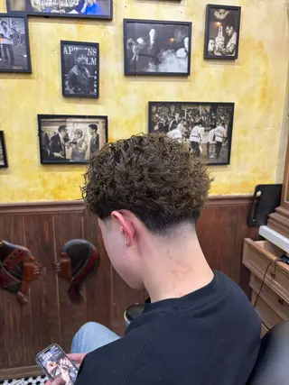 ショート パーマ メンズ 北崎 理央のヘアスタイル