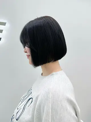 ショート カラー ヘアアレンジ 縮毛矯正🤍 ボブ/ HIKARIのヘアスタイル