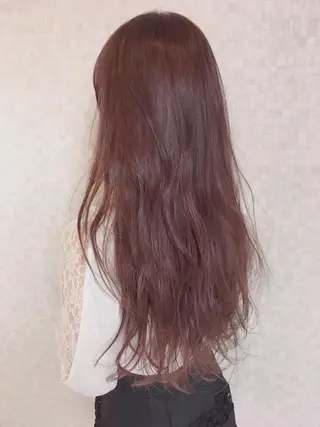 ロング カラー ヘアアレンジ 栗林 実莉のネイルデザイン