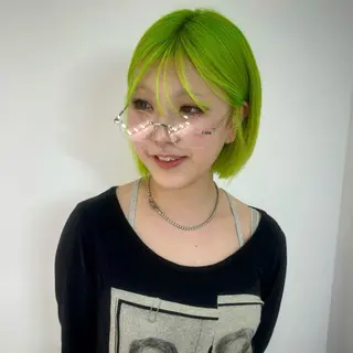 ショート カラー メイ ☪️のヘアスタイル