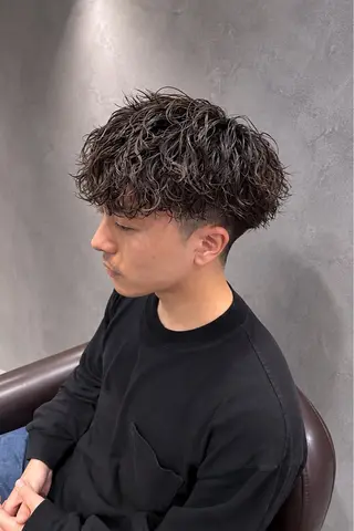 パーマ メンズ 🔥メンズ特化シ ャドウ、URYU🔥のヘアスタイル