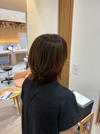 ミディアム RosierBleu 中山のヘアスタイル