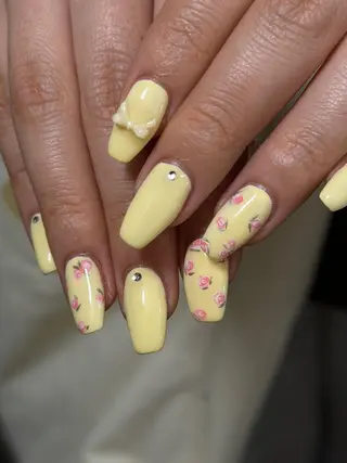 ネイル Manon Atsumiのネイルデザイン