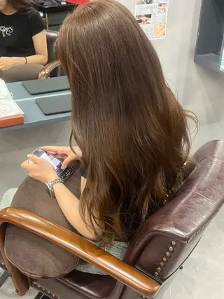 ロング 佐藤 玲杏のヘアスタイル