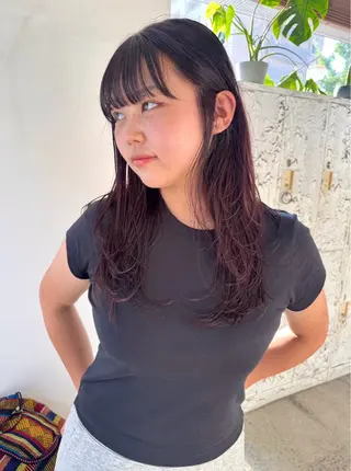 セミロング 熊崎 葵のヘアスタイル
