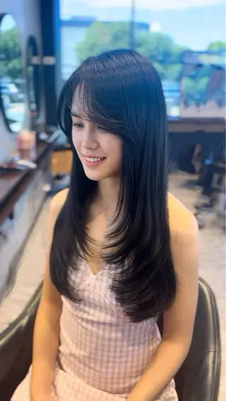 ロング 透けるbrown カラー🎗♡yukaのヘアスタイル
