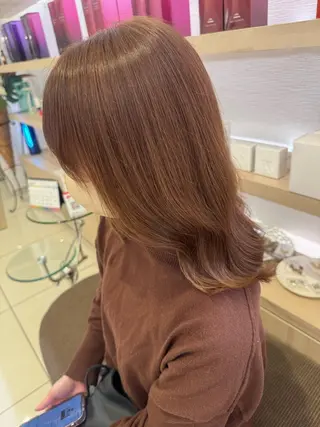 ミディアム カラー 西尾 優希のヘアスタイル