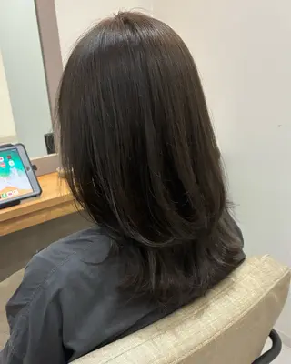 セミロング 柴田真衣 /ナチュラル/半個室のヘアスタイル