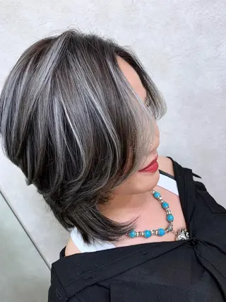 ミディアム 穐田 司樹のヘアスタイル