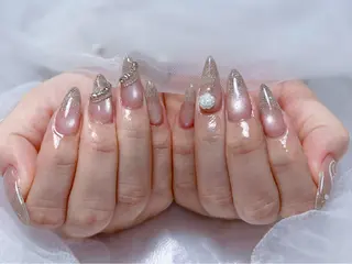 ネイル Roi〈ロワ〉 Yunaのネイルデザイン