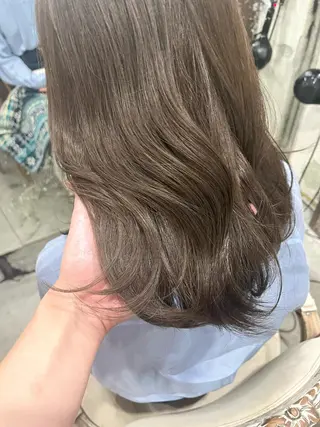 ロング カラー ヘアアレンジ レイヤー/グレージュ 🤍奥開梨恵のヘアスタイル