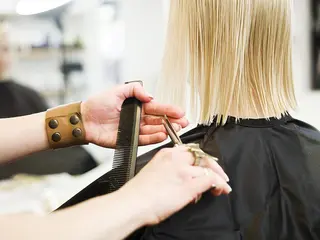 辻野 哲平のヘアスタイル