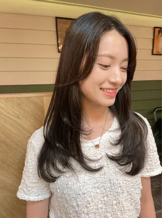 ロング 韓国レイヤー 船橋 徒歩5分/小川友美のヘアスタイル