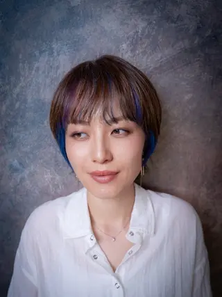 ショート カラー 松尾 泰伸のヘアスタイル